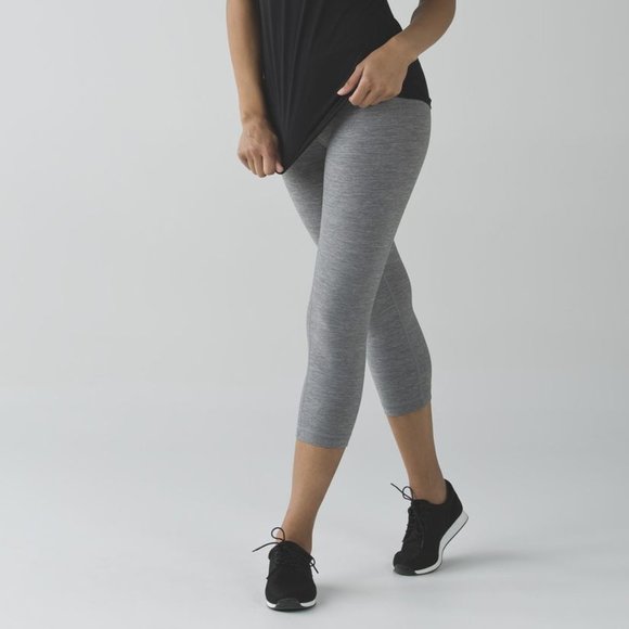 lululemon athletica Pants - LULULEMON wunder under crop legging grey